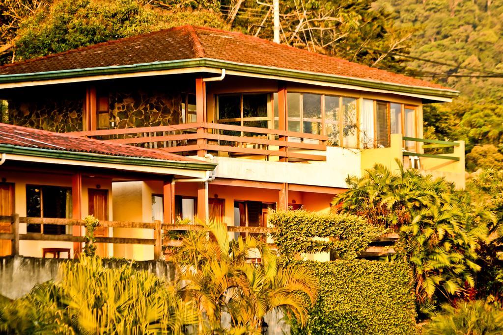 Hotel Montaña 3*