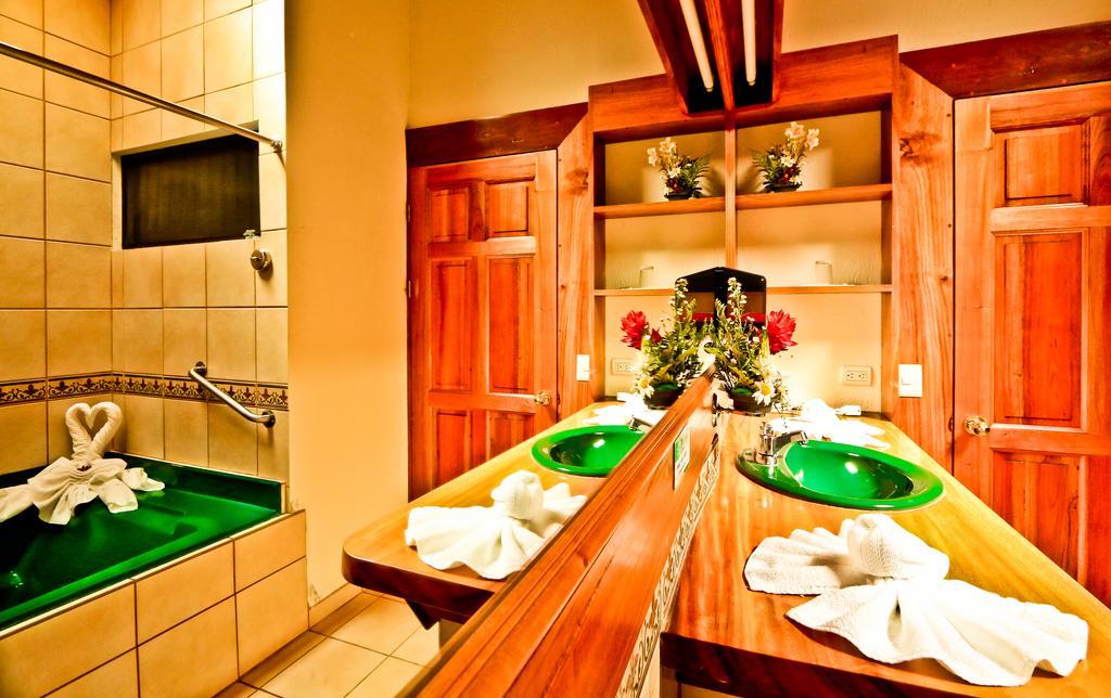 Hotel Montaña 3*