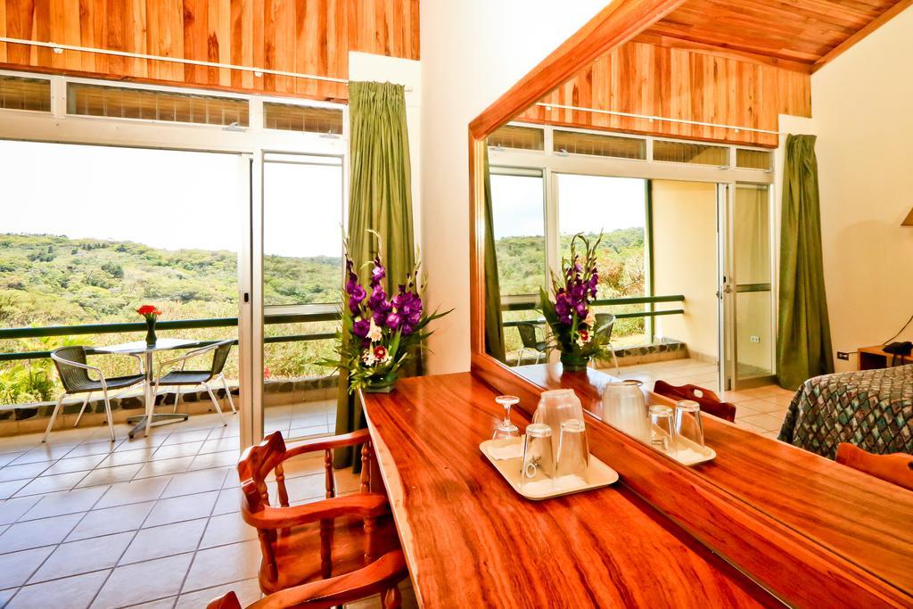 Hotel Montaña 3*